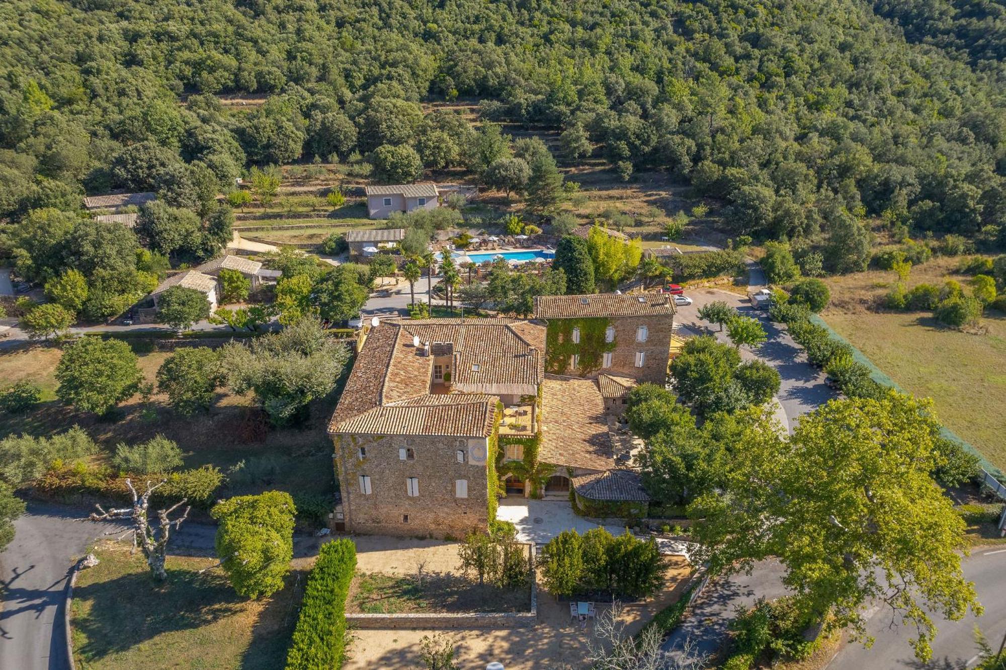 Logis Hotel Restaurant Le Pradinas Anduze Buitenkant foto