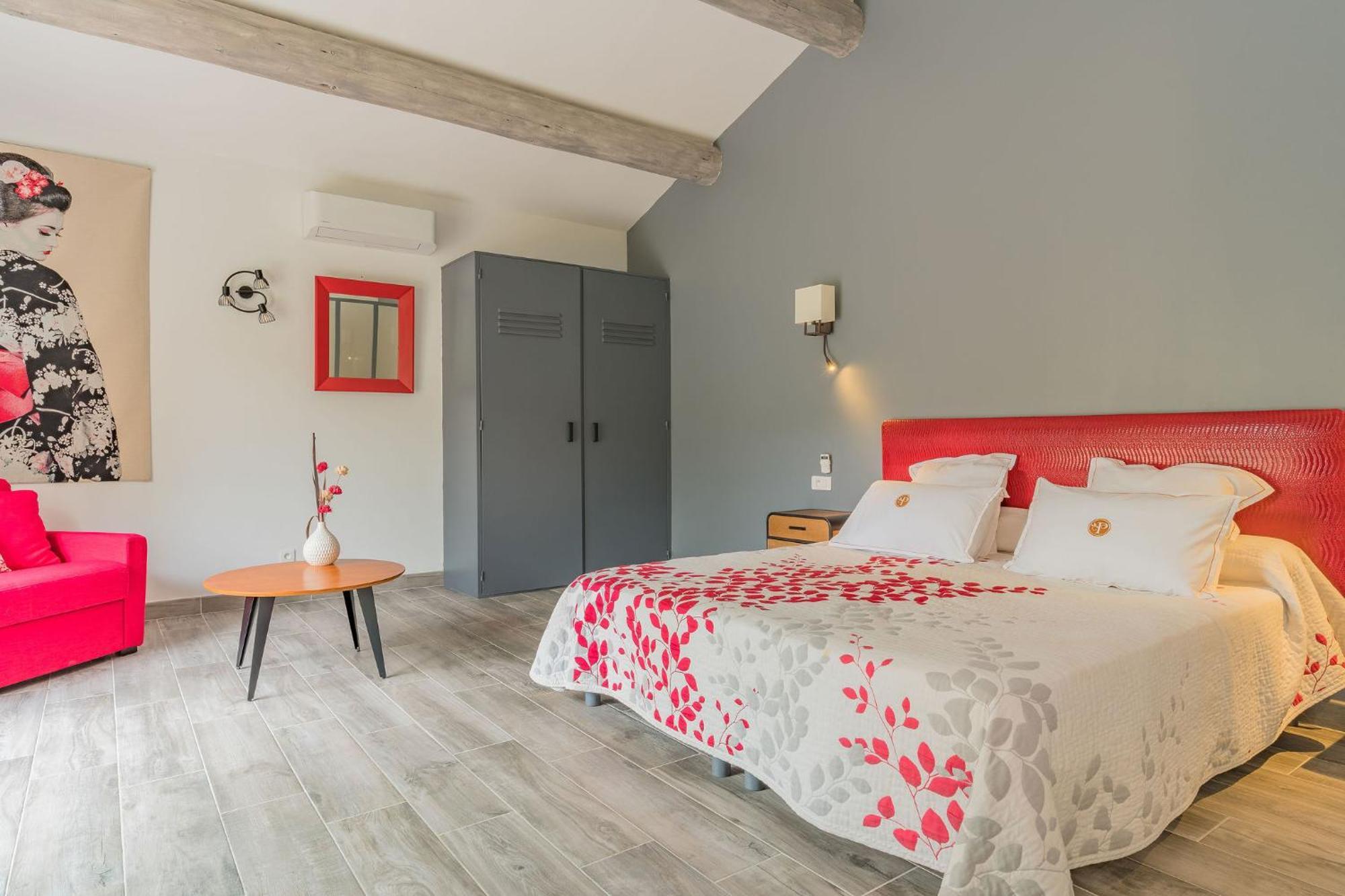 Logis Hotel Restaurant Le Pradinas Anduze Buitenkant foto