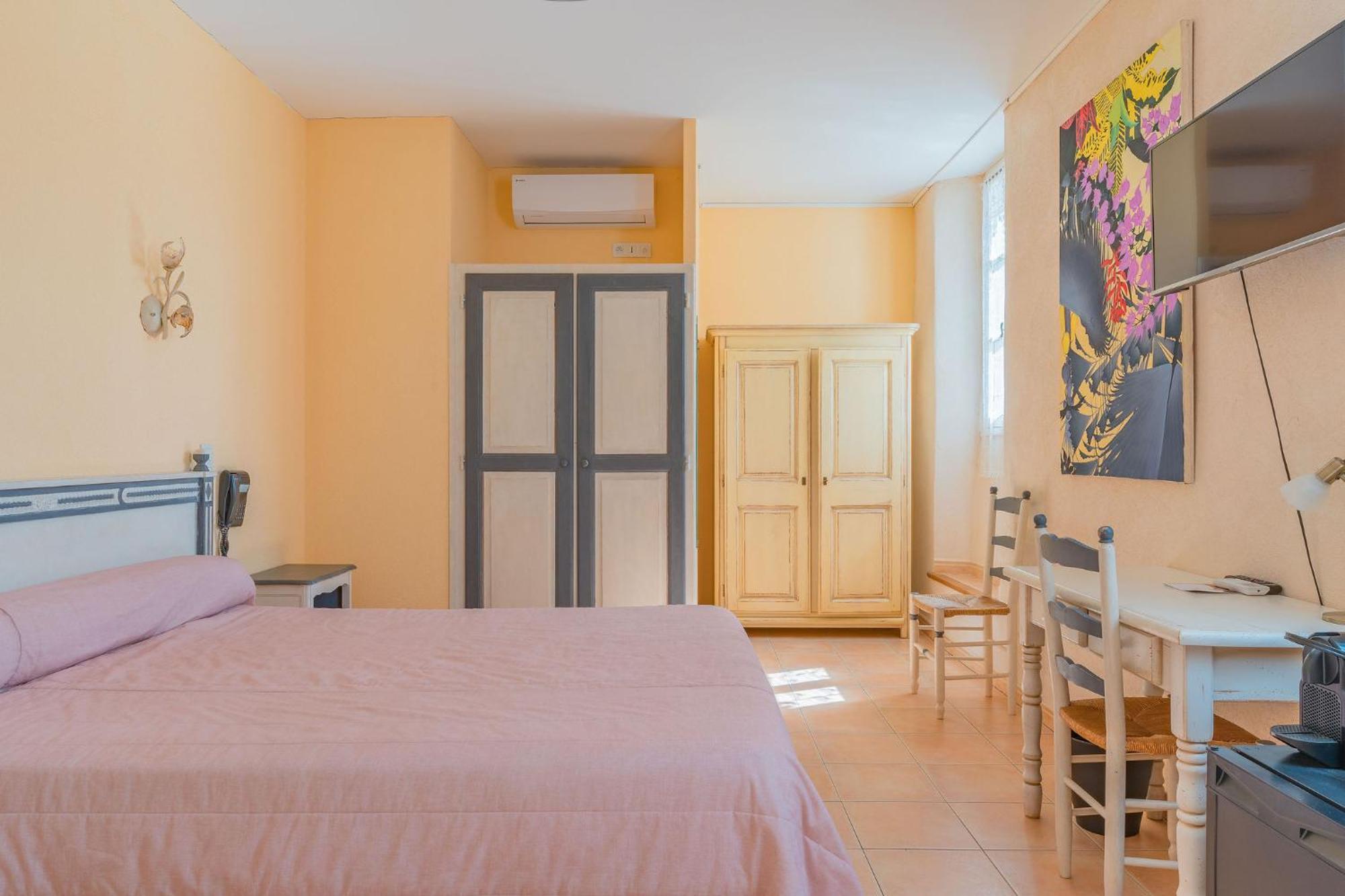 Logis Hotel Restaurant Le Pradinas Anduze Kamer foto