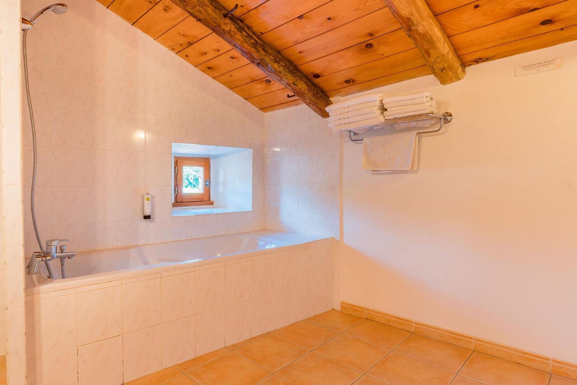 Logis Hotel Restaurant Le Pradinas Anduze Kamer foto